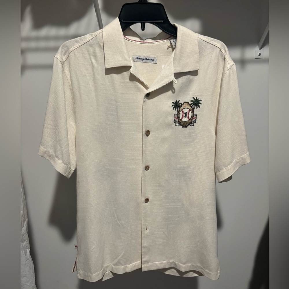 St. Louis Cardinals Tommy Bahama Pitcher's Paradiso Button-Up Camp Shirt  Size S